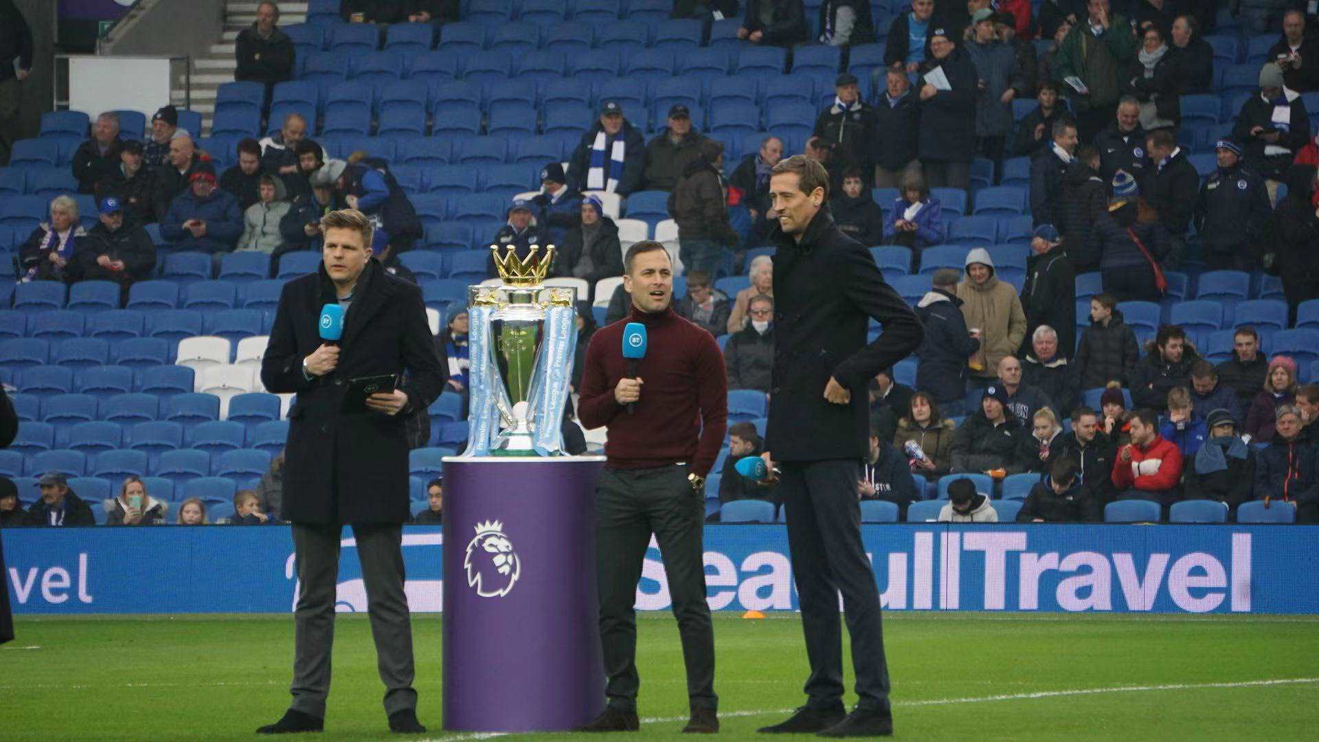 还要在场下 还要在场下